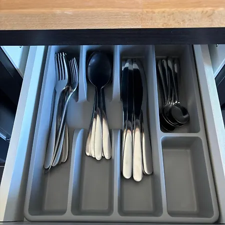 The Cow 6p Balcony Smart Tv