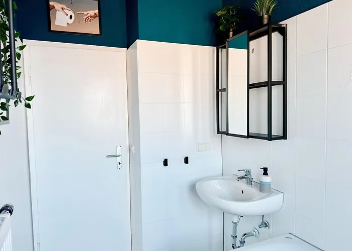 The Cow 6p Balcony Smart Tv Herne